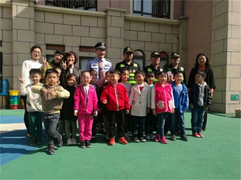 http://s.yun12.cn/cazxyey/images/uwq0avlx5qt20200628165852.jpg